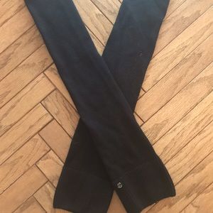Lululemon black leg warmers